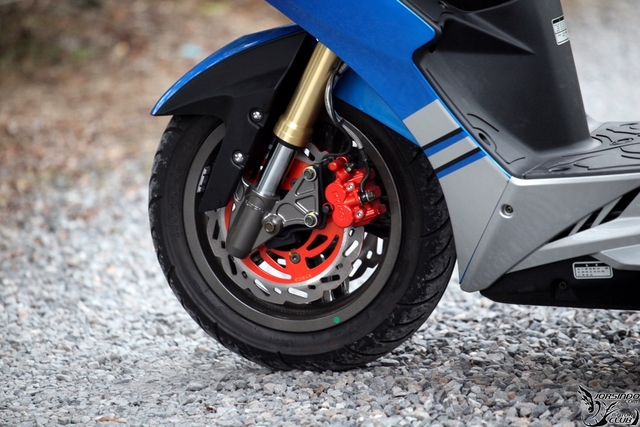 國產速克達的巔峰之作 -- KYMCO Racing King 180 深度測試報導4030