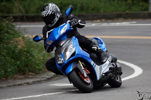 國產速克達的巔峰之作 -- KYMCO Racing King 180 深度測試報導9436