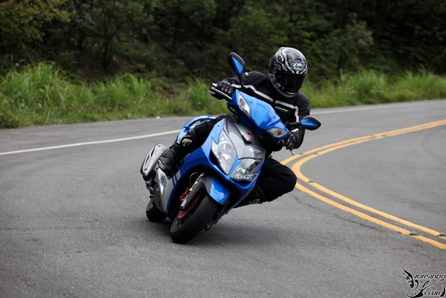 國產速克達的巔峰之作 -- KYMCO Racing King 180 深度測試報導9594