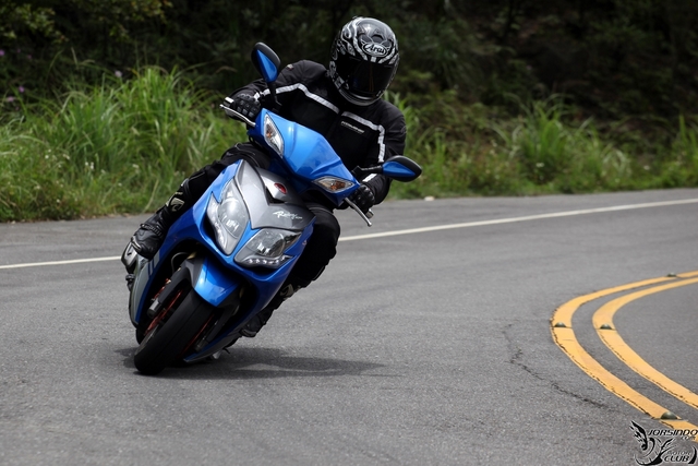 國產速克達的巔峰之作 -- KYMCO Racing King 180 深度測試報導4719