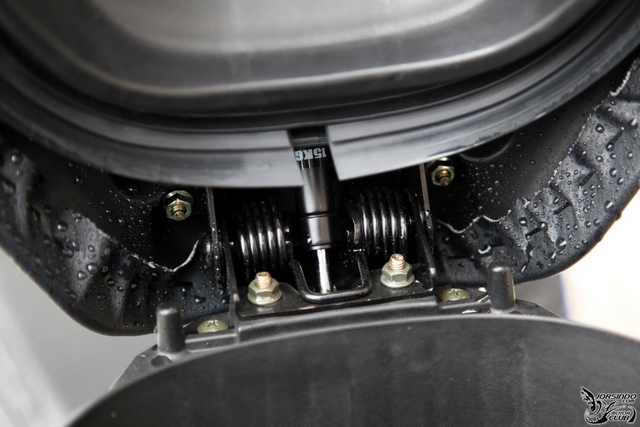 國產速克達的巔峰之作 -- KYMCO Racing King 180 深度測試報導6576