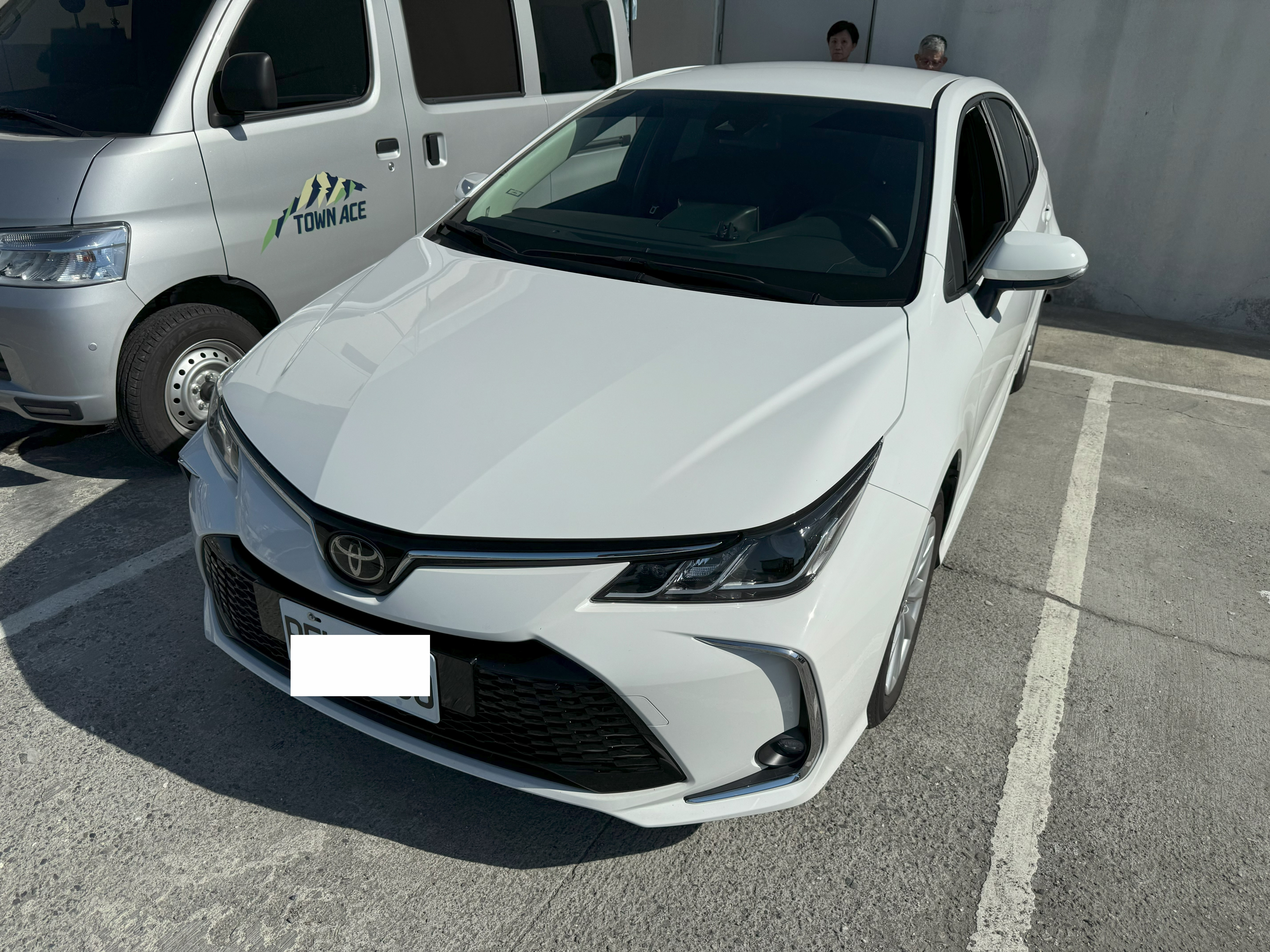 9Th Camry 2.5 HEV 購車與改裝記錄：從原廠到個性化提升4172|小老婆汽機車資訊網