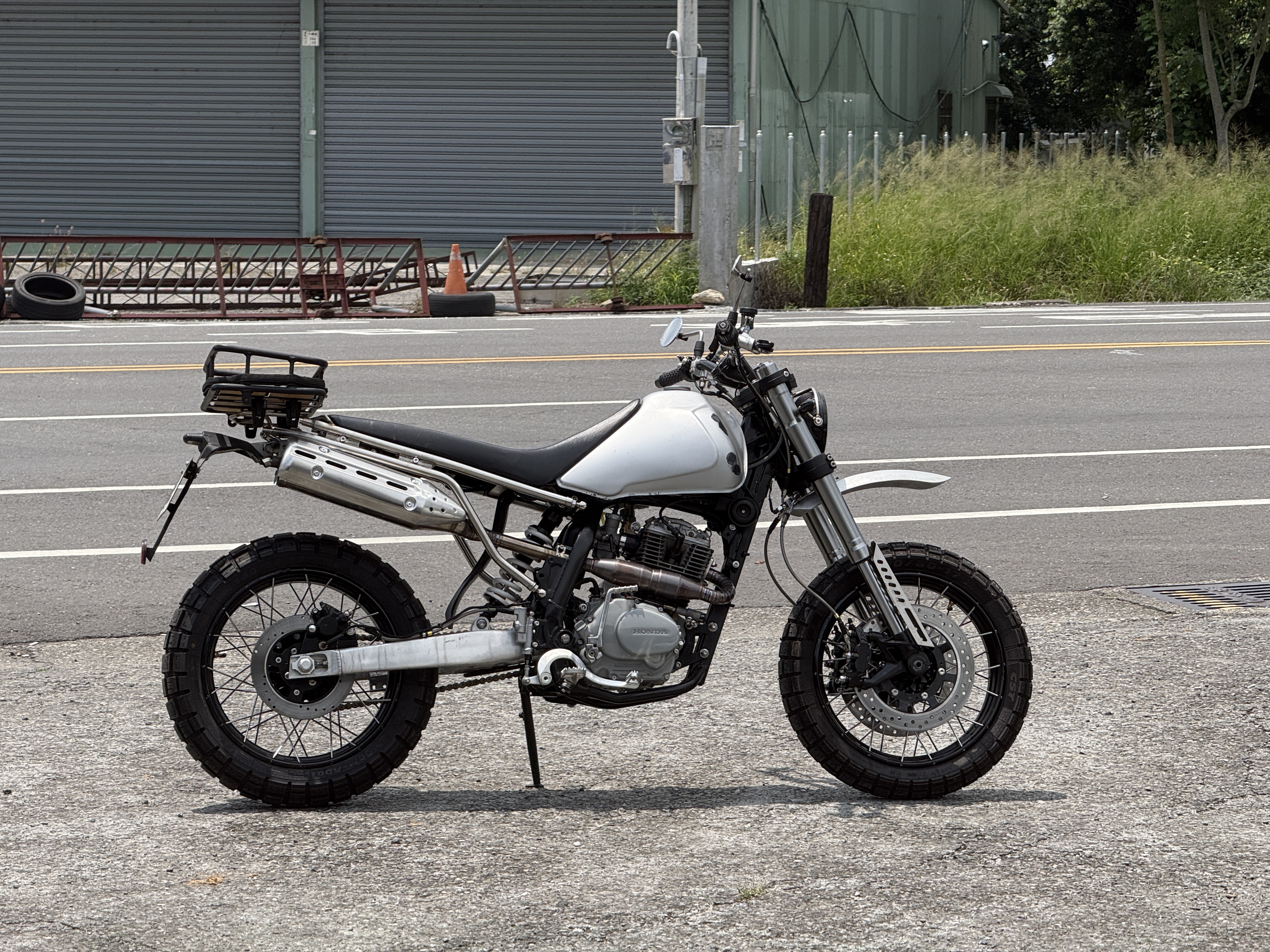 大人的樂高 手搓scrambler #3 在裝B的路上加一點細節2808|小老婆汽機車資訊網