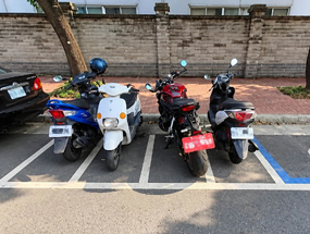 台中大型重機停車新制 11 月上路！全面開放路邊機車格