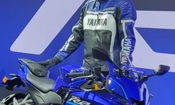 封面"YAMAHA