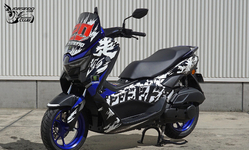 封面"NMAX
