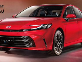 Toyota新年式Camry 100.9萬起在台上市，新增入門「汽油尊爵」版！ ...