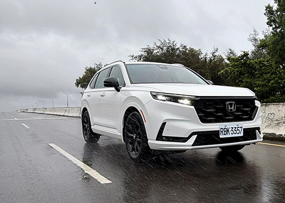 輕快好開，行路質感大提升！Honda小改款CR-V e:HEV Prestige試駕
