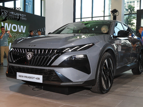 車頭換搭帥氣三爪日行燈，123.8萬起！Peugeot小改款408國內上市 ...