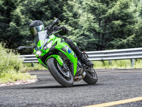 終於輪到你！2027 Kawasaki Ninja 650 換上倒立式前叉