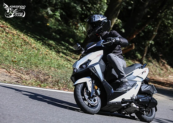 量產車完全體！SYM 二代 JET SL+ 158 深度測試