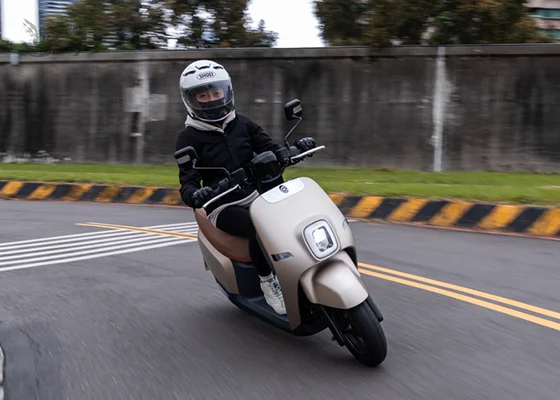 [深度測試] 通勤行不行？YAMAHA CUXiE 電能重生、經典回歸！