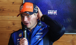 封面"Verstappen
