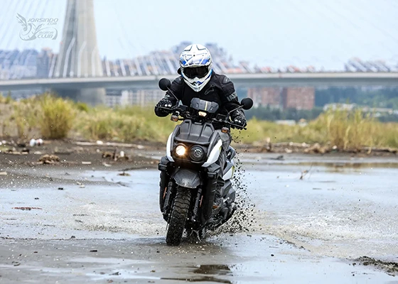 淡江大橋拍攝秘境 x YAMAHA BW'S 城市探險者 限量版