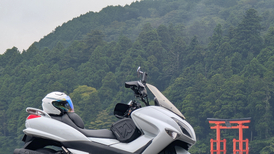 封面"日本摩托車
