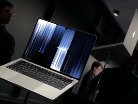 信仰蘋果光回歸！MacBook Pro PROLED 版觸控上手體驗