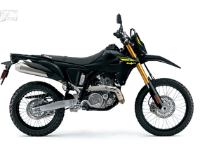 2027 Suzuki DR-Z4S/SM 新色發表！今年主色是黑色系