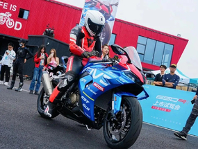 [大陆车讯] 33,977元！凯越 650RR 高性能仿赛上市，全方位解读整车... ...