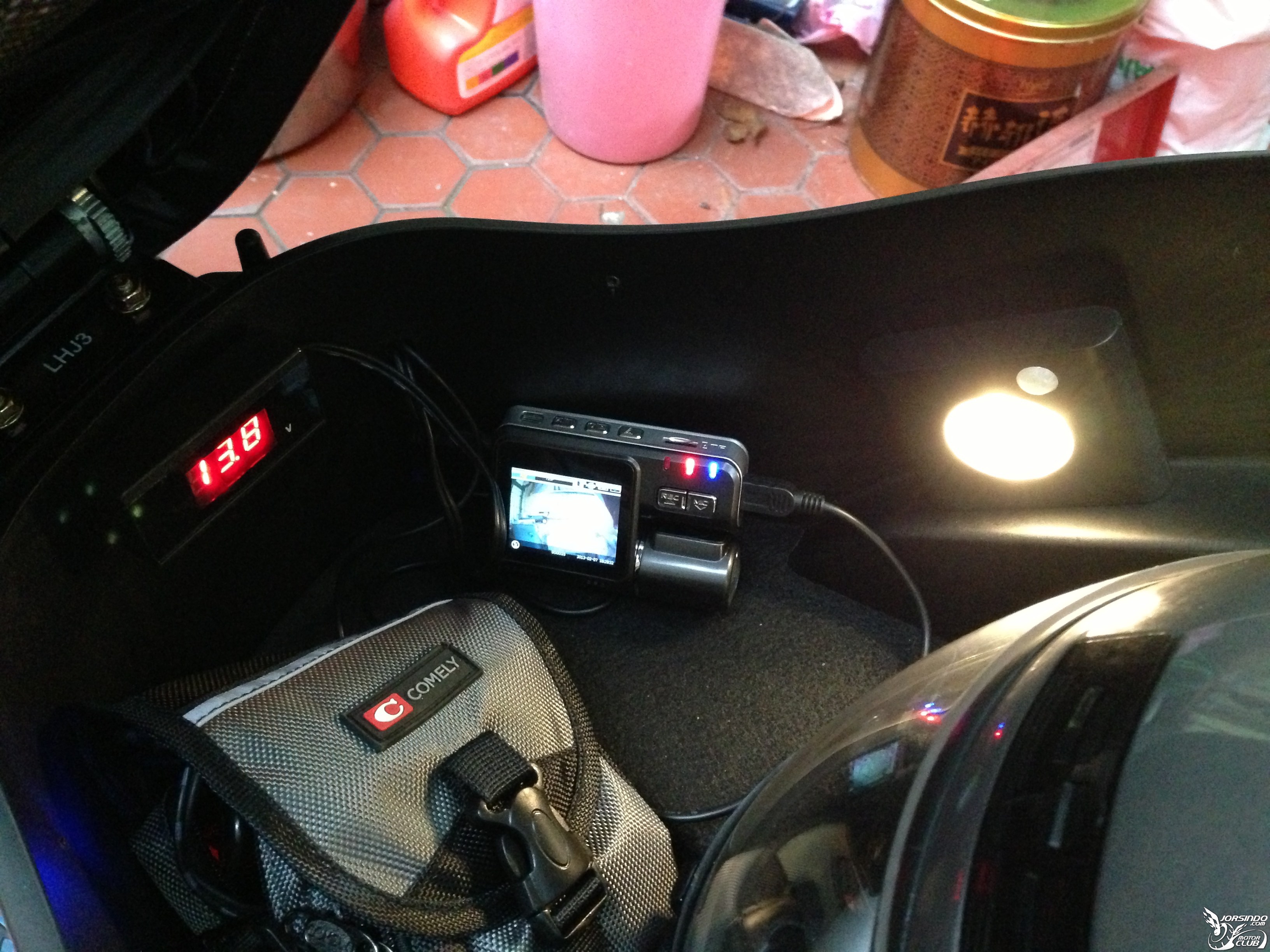 免牽線,超簡單,車廂自動感應燈.6857|小老婆汽機車資訊網