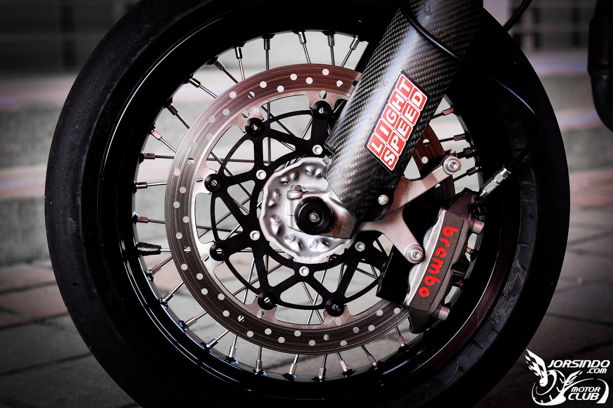DRZ400SM 近期改裝心得2/6 更新蠍子管心得&amp;TMR40冬天微調7210|小老婆汽機車資訊網