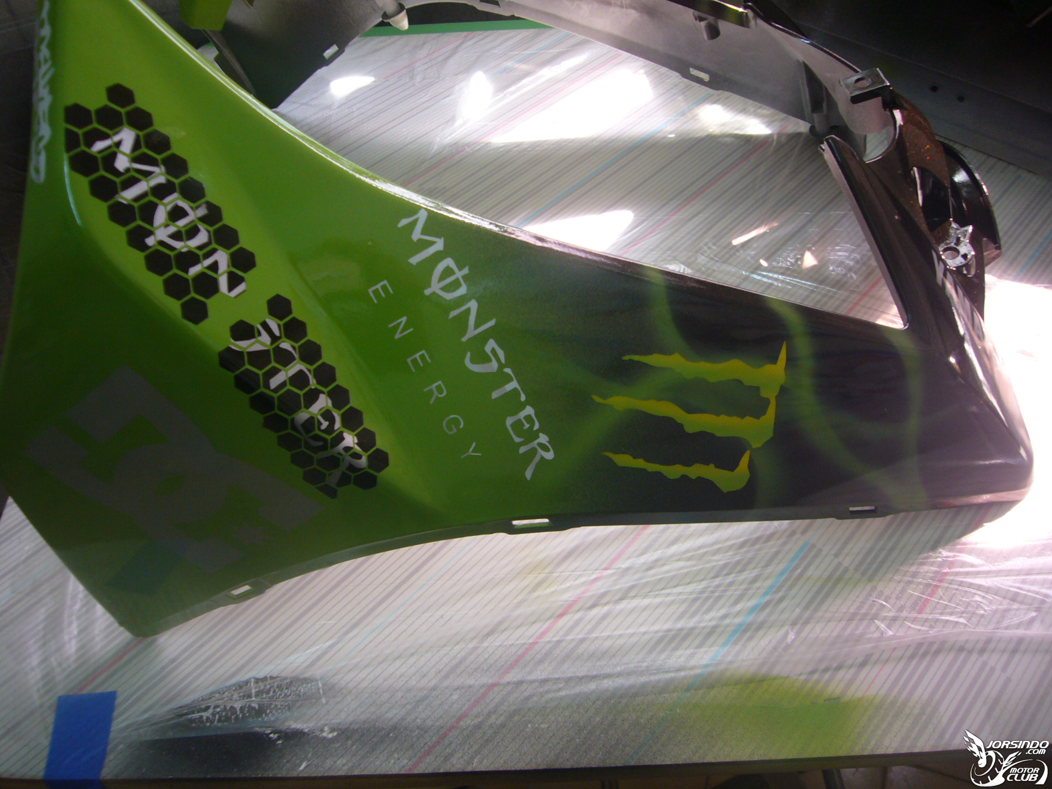 辛苦噴繪的MONSTER BWS車殼275|小老婆汽機車資訊網