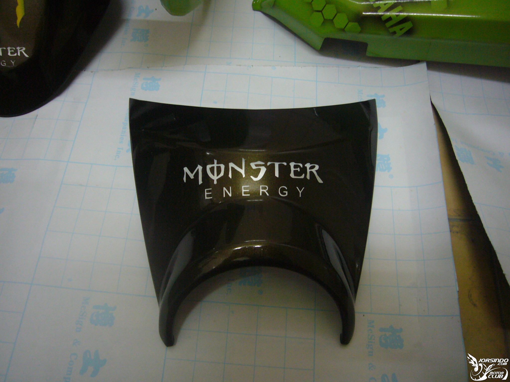 辛苦噴繪的MONSTER BWS車殼1831|小老婆汽機車資訊網