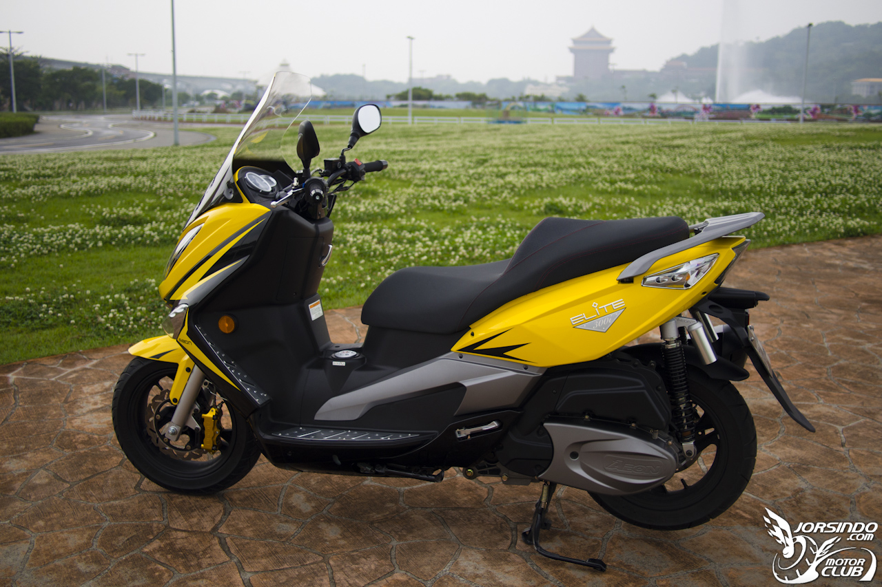 激安黃羊降臨！【ELITE 300i】深度試駕報導6802|小老婆汽機車資訊網