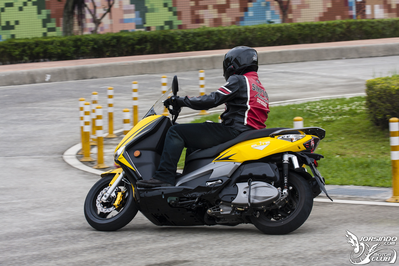 激安黃羊降臨！【ELITE 300i】深度試駕報導8531|小老婆汽機車資訊網