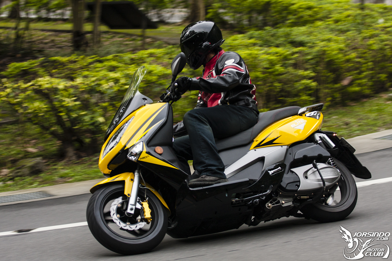 激安黃羊降臨！【ELITE 300i】深度試駕報導108|小老婆汽機車資訊網