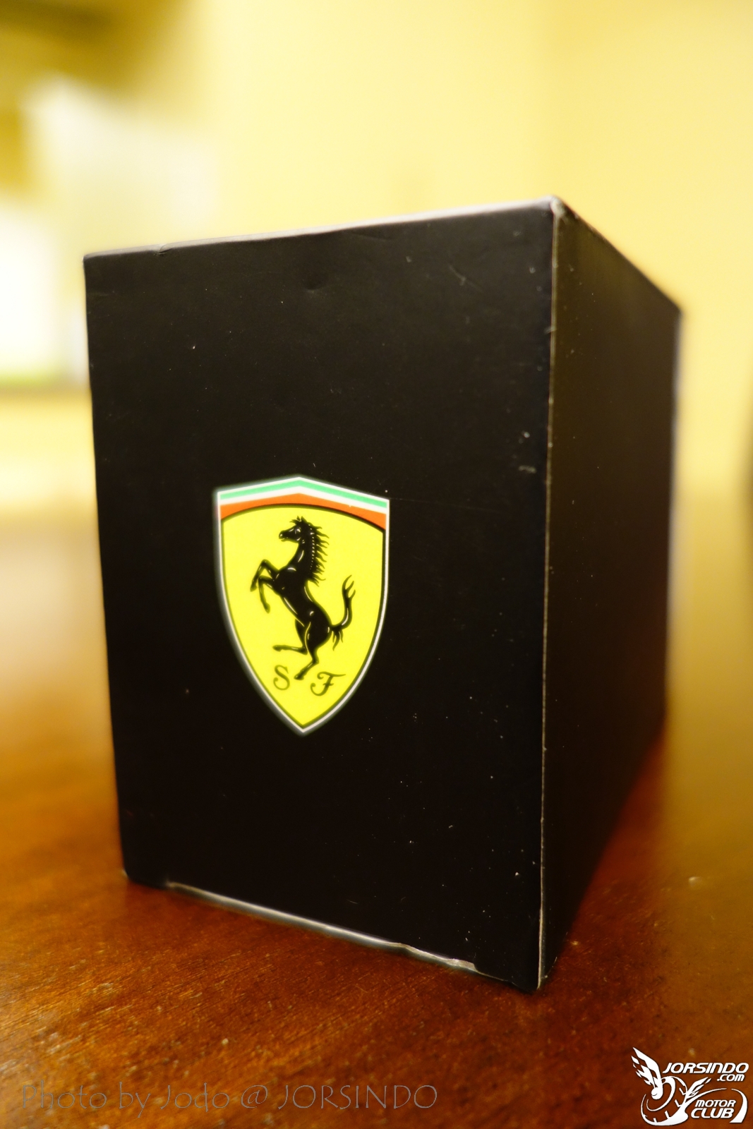 [開箱] 簡單的創意 - Ferrari 機械錶8033|小老婆汽機車資訊網