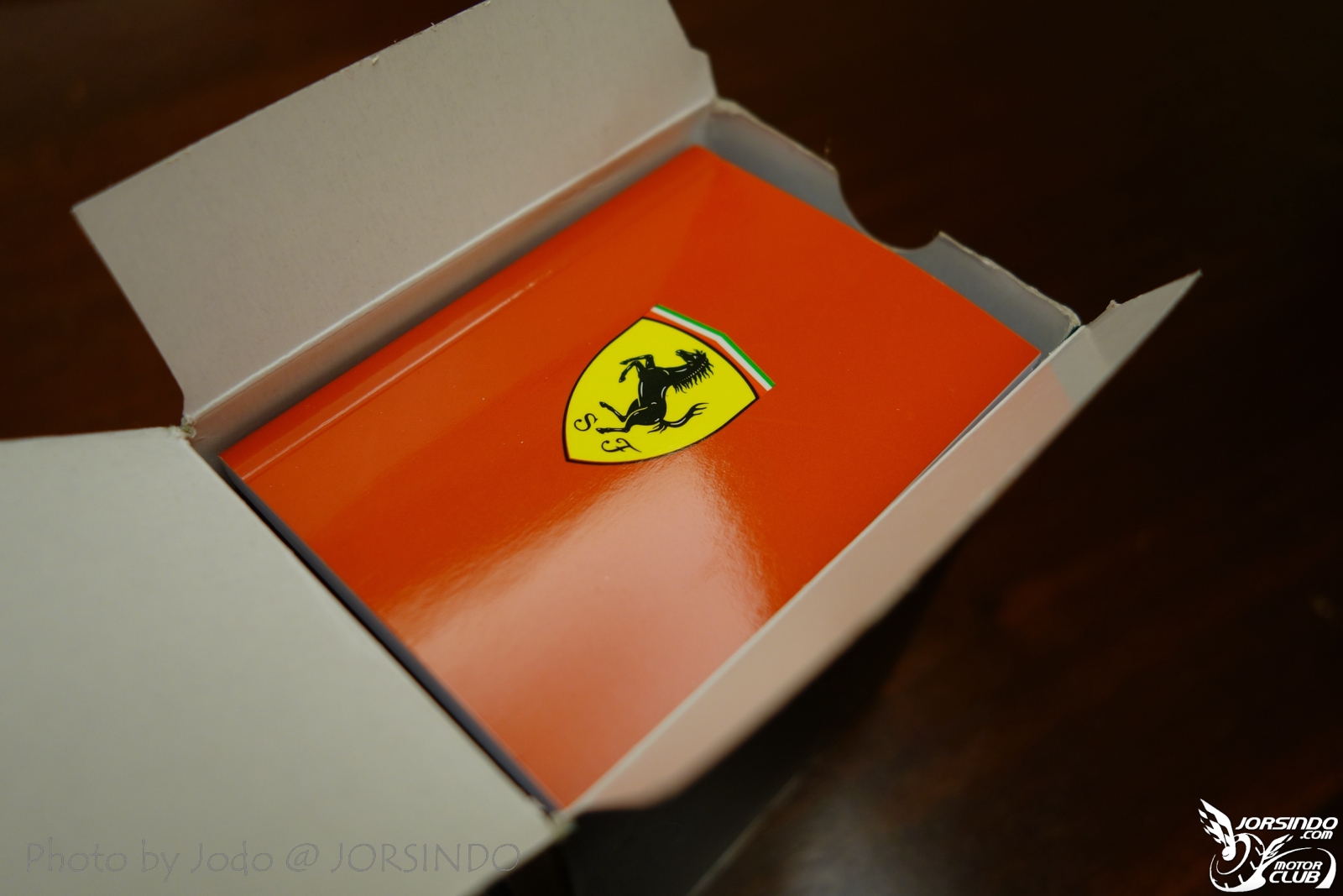 [開箱] 簡單的創意 - Ferrari 機械錶69|小老婆汽機車資訊網