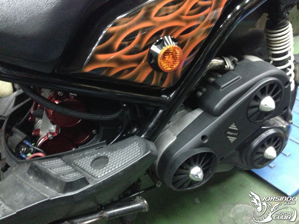 "地表最強的原廠SMAX155" 機械增壓 SuperCharger 爽度破表4497|小老婆汽機車資訊網
