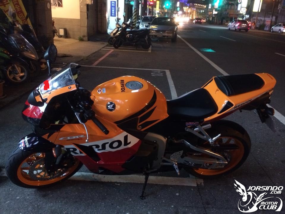 完成接觸機車以後最大的夢想-2014 HONDA CBR600RR REPSOL ABS7265|小老婆汽機車資訊網