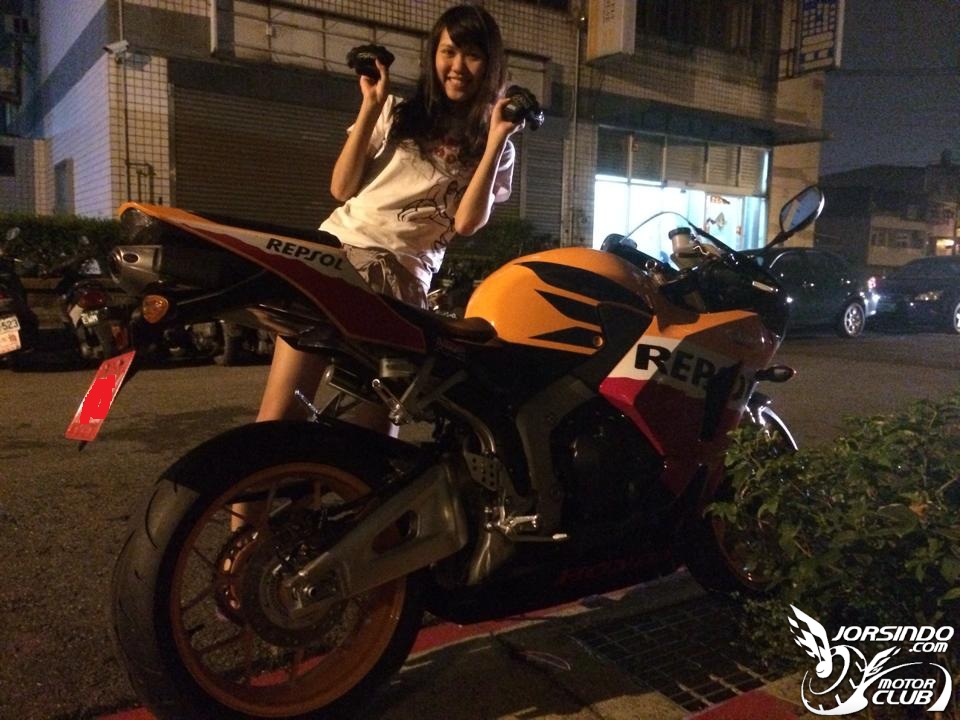 完成接觸機車以後最大的夢想-2014 HONDA CBR600RR REPSOL ABS8120|小老婆汽機車資訊網
