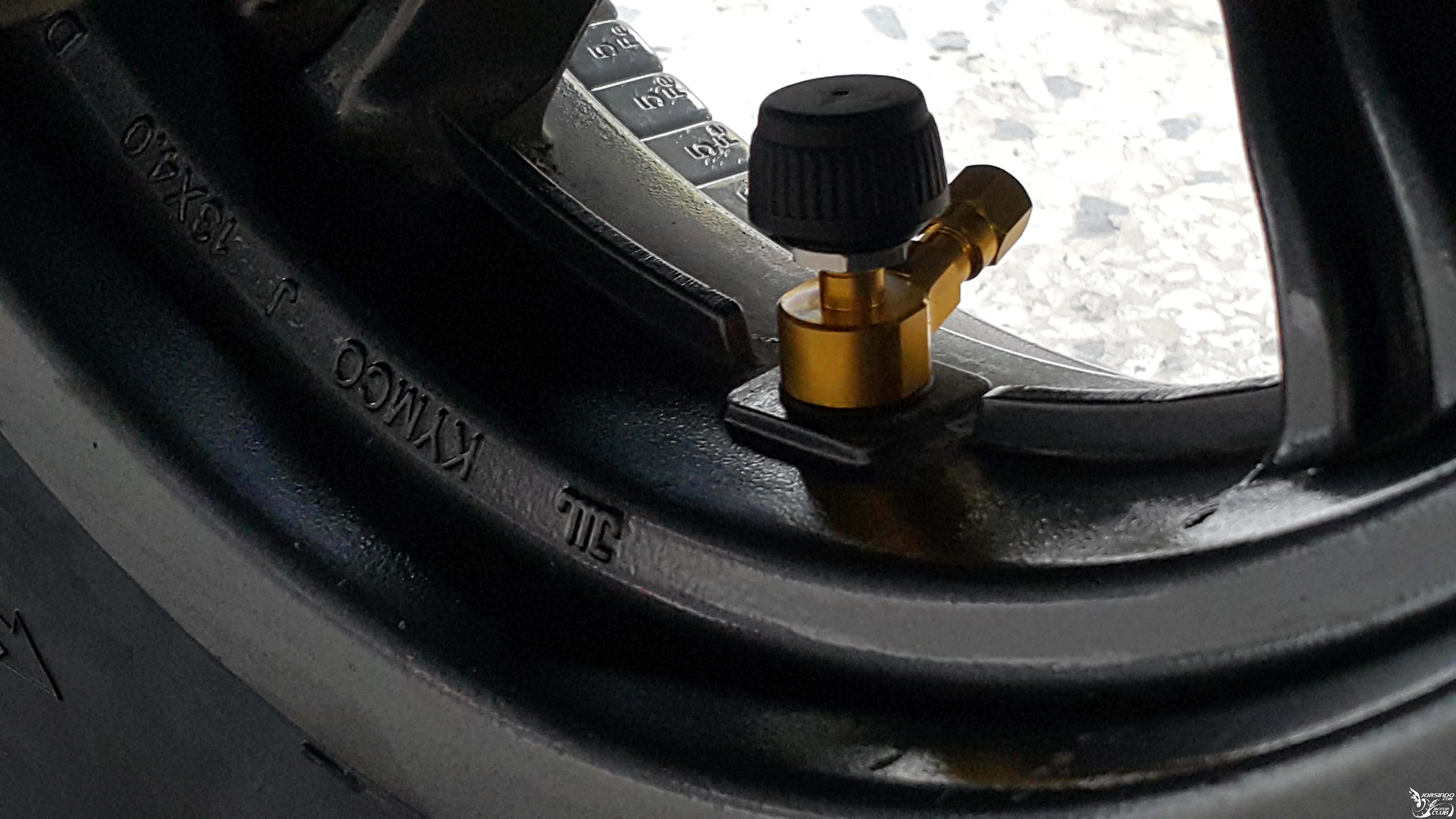 [安裝分享] 鋁合金雙頭氣嘴7761|小老婆汽機車資訊網