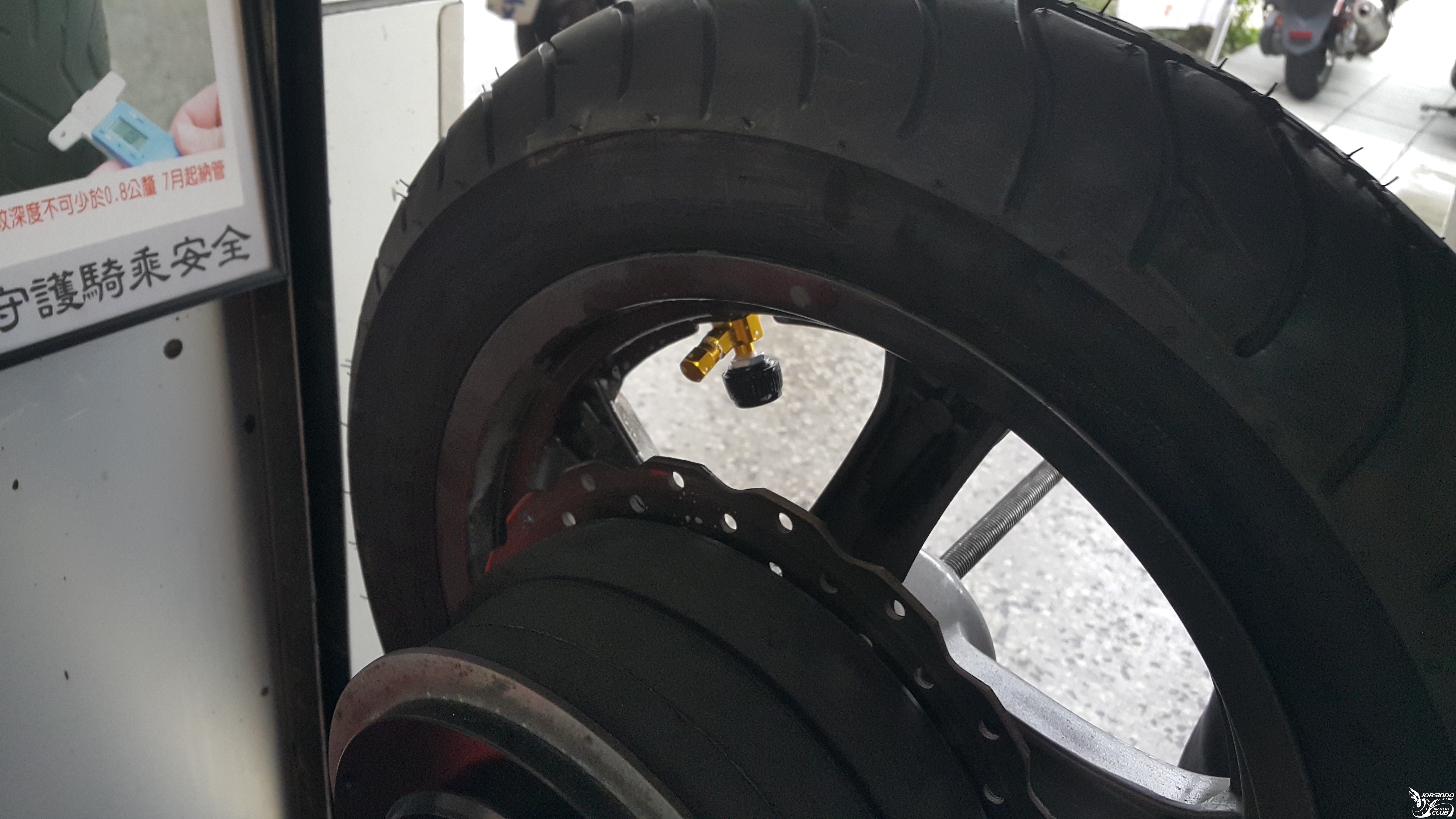 [安裝分享] 鋁合金雙頭氣嘴5031|小老婆汽機車資訊網