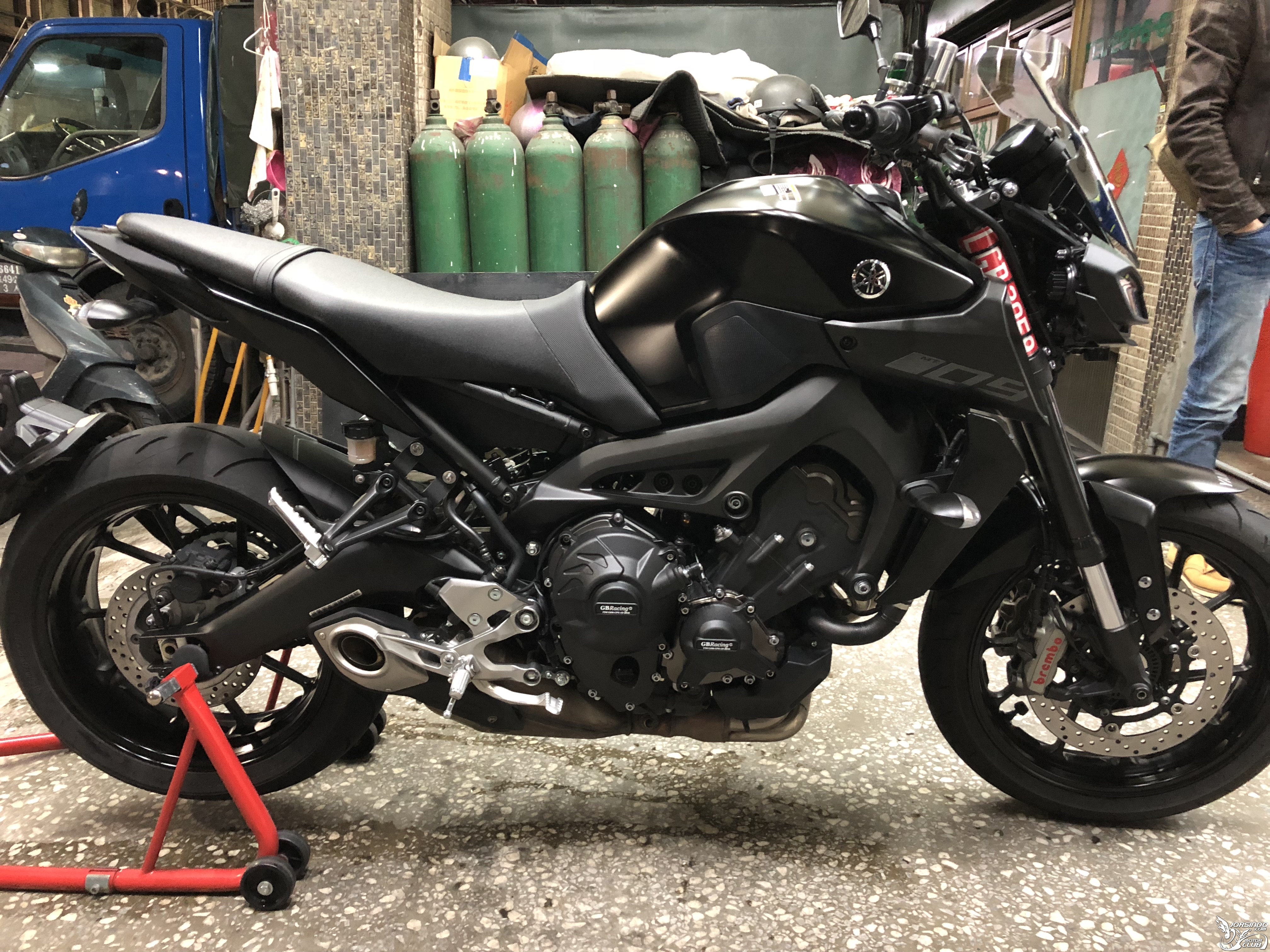 新旅程 扭力大師開箱 2017 YAMAHA MT09320|小老婆汽機車資訊網