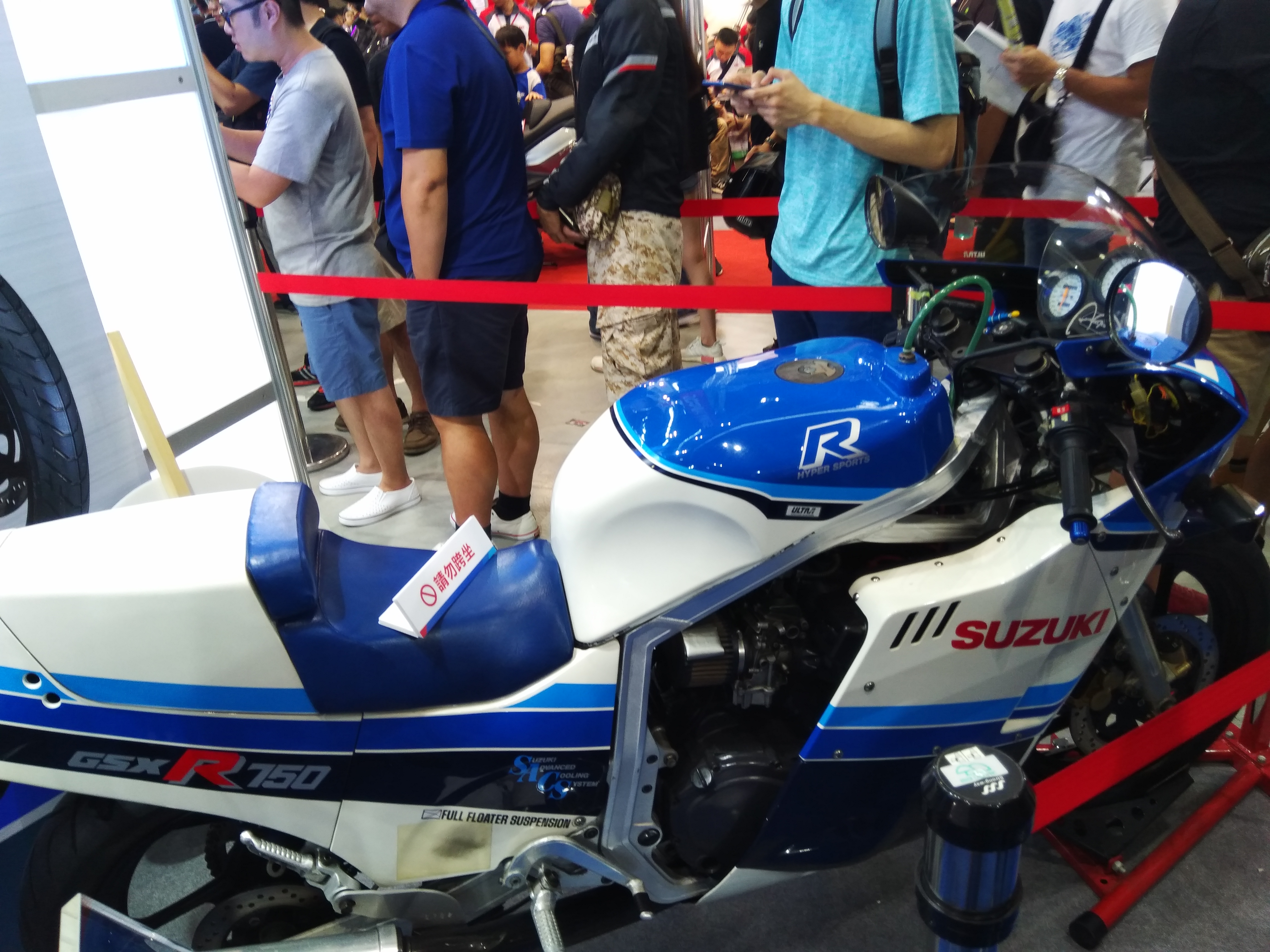 重車展上的1985年式,GSX-R 7502537|小老婆汽機車資訊網