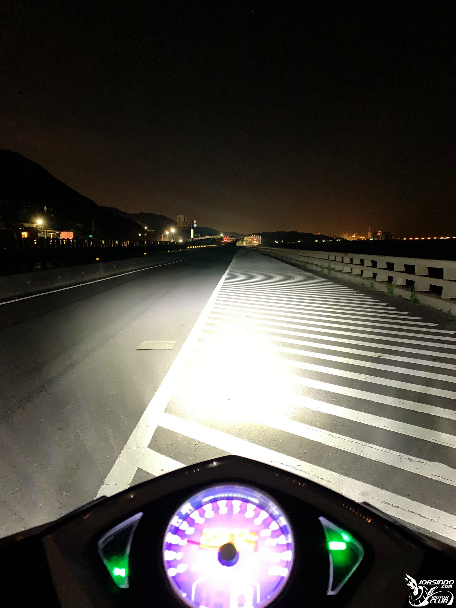 Philips LED-HL H4 效果分享7457|小老婆汽機車資訊網