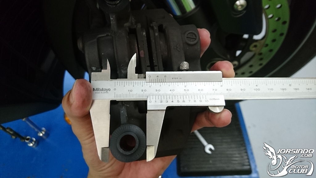 YAMAHA T-MAX530前碟盤加大DIY更換分享9371|小老婆汽機車資訊網