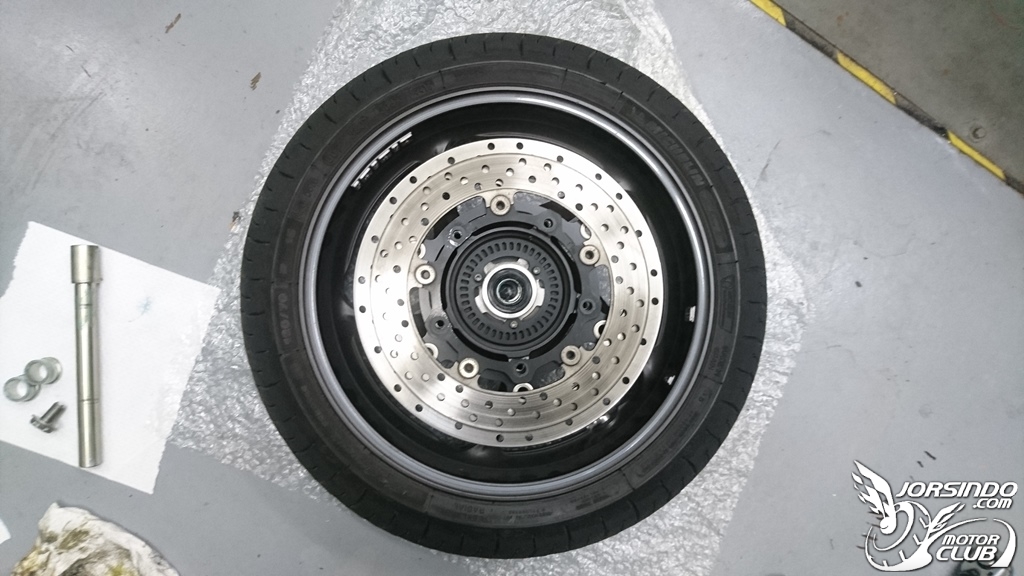 YAMAHA T-MAX530前碟盤加大DIY更換分享771|小老婆汽機車資訊網