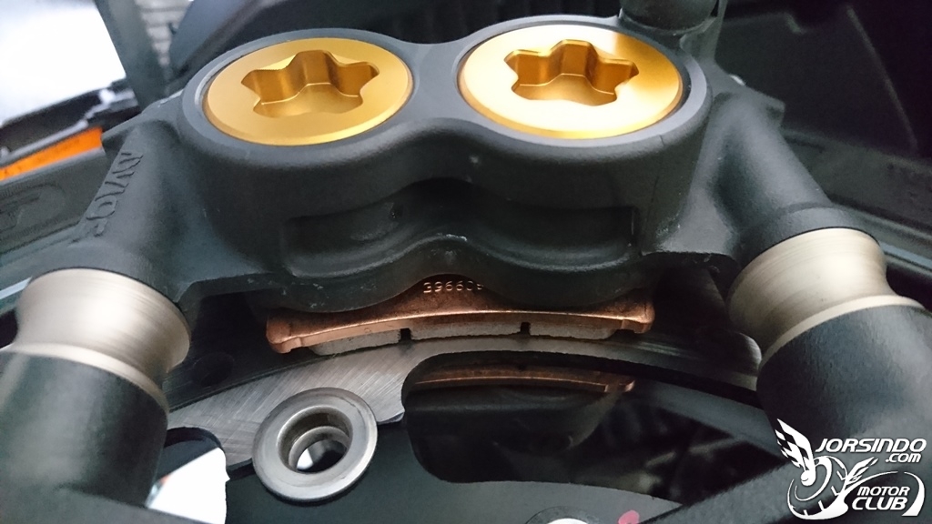 YAMAHA T-MAX530前碟盤加大DIY更換分享531|小老婆汽機車資訊網
