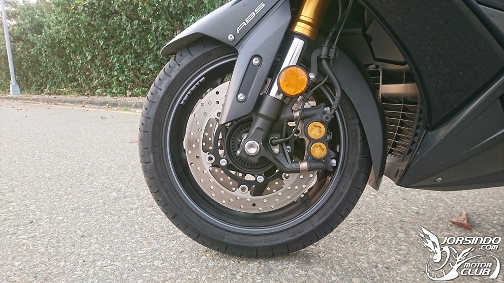 YAMAHA T-MAX530前碟盤加大DIY更換分享297|小老婆汽機車資訊網