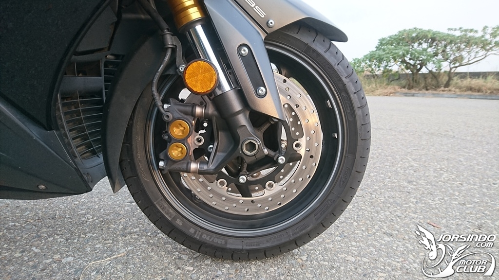YAMAHA T-MAX530前碟盤加大DIY更換分享6567|小老婆汽機車資訊網