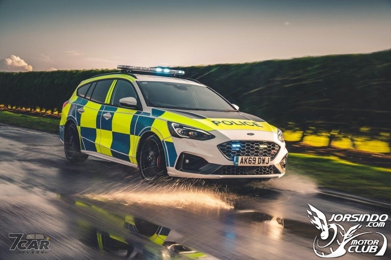 Ford Focus ST Estate 及 Ford Ranger Raptor 加入英國警車陣容573|Ford,Focus小老婆汽機車資訊網