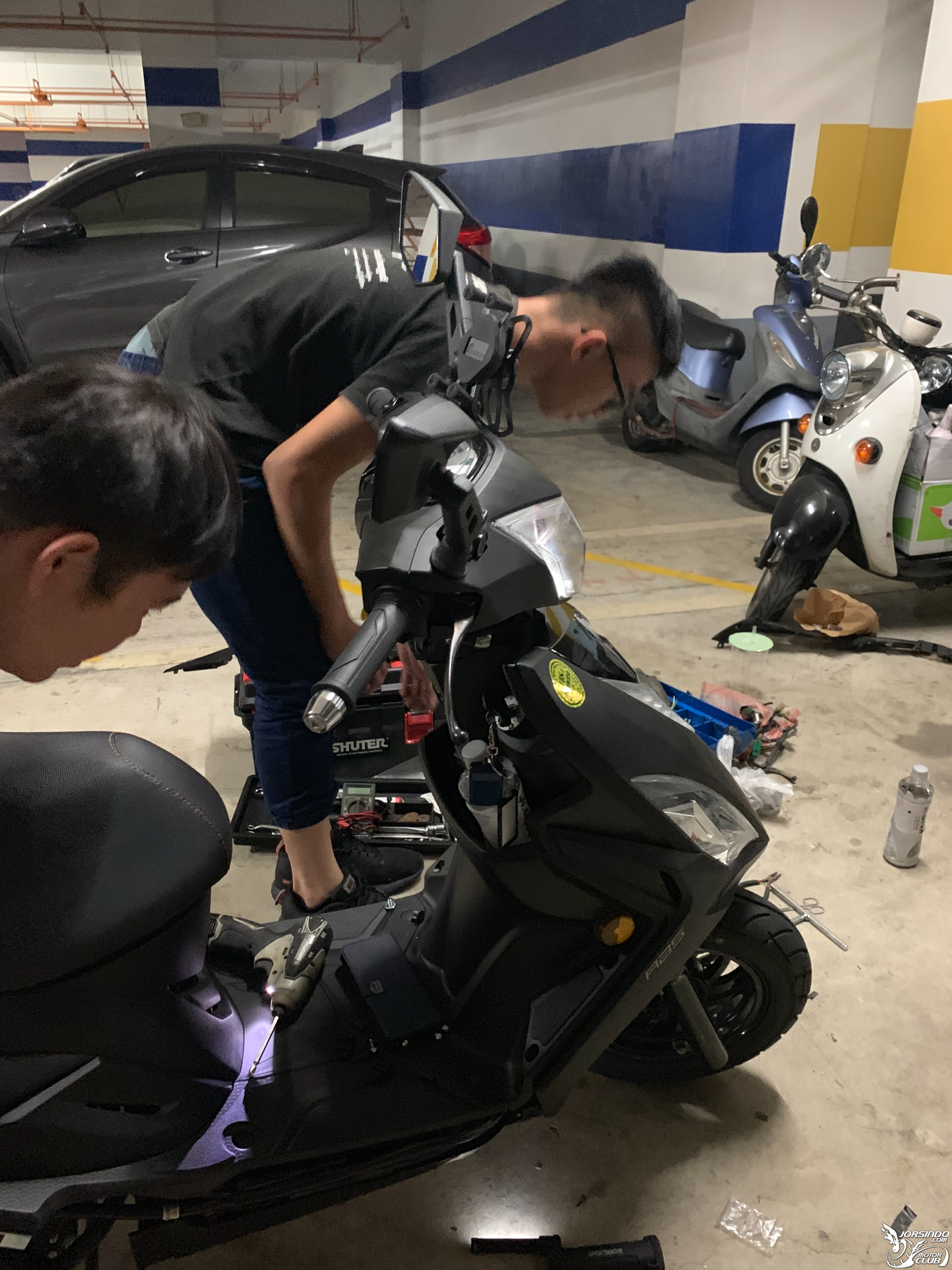 卡西提 小霧燈開箱 VJR1254592|小老婆汽機車資訊網