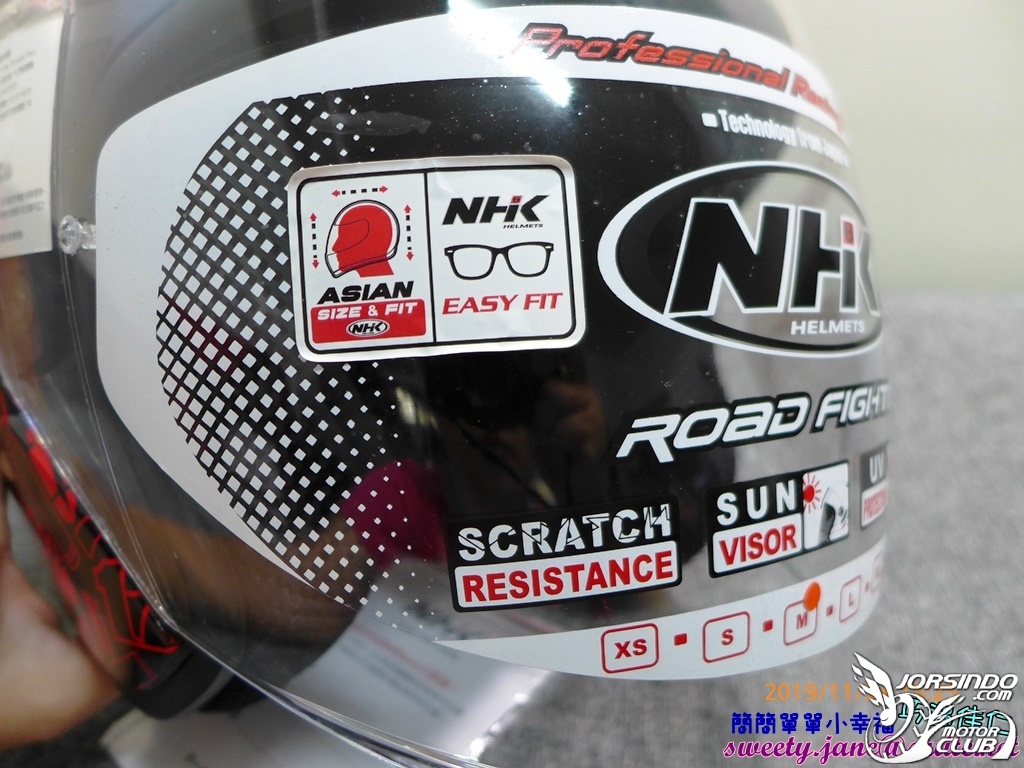 NHK R1半罩式內墨鏡安全帽(Karel選手彩繪亮紅)5057|小老婆汽機車資訊網