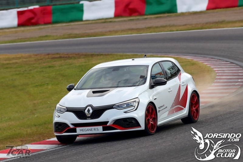 Renault Megane RS Trophy-R 刷新鈴鹿賽道單圈成績2910|小老婆汽機車資訊網