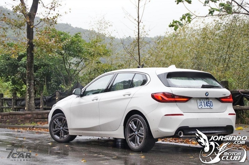 前輪驅動 駕馭依舊 BMW 118i 豪華運動版2369|BMW,118i小老婆汽機車資訊網