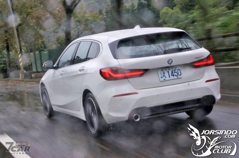 前輪驅動 駕馭依舊 BMW 118i 豪華運動版4964|BMW,118i小老婆汽機車資訊網